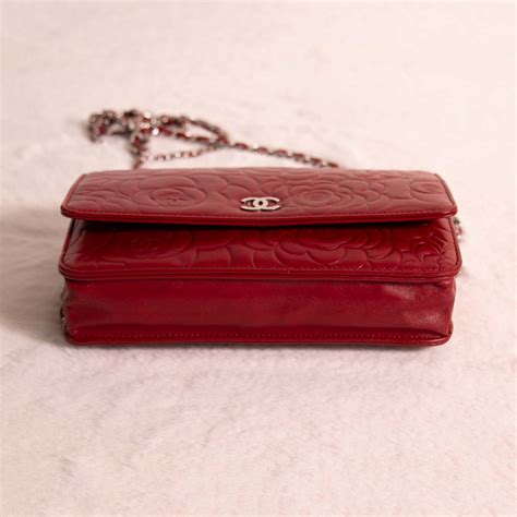 chanel wallet on a chain flower